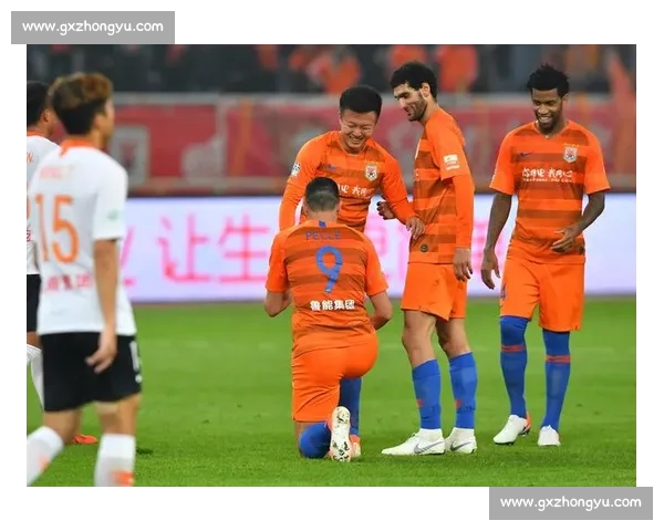 武汉卓尔对阵山东鲁能精彩赛事分析 两队实力对决揭示未来发展趋势